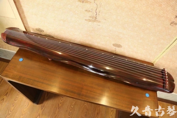 贺州市●久音古琴  ●今日推荐  20230516【收藏级断纹蕉叶】